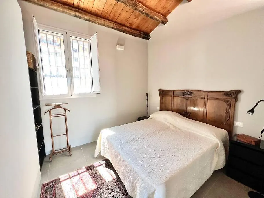 Holiday home Loft Palermo Centro Con Terrazzo. Free Parking Villa Italy