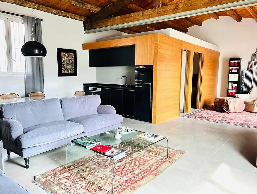 Loft Palermo Centro Con Terrazzo. Free Parking Villa 0*,  Italy