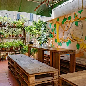 A Casa Di Amici Хостел