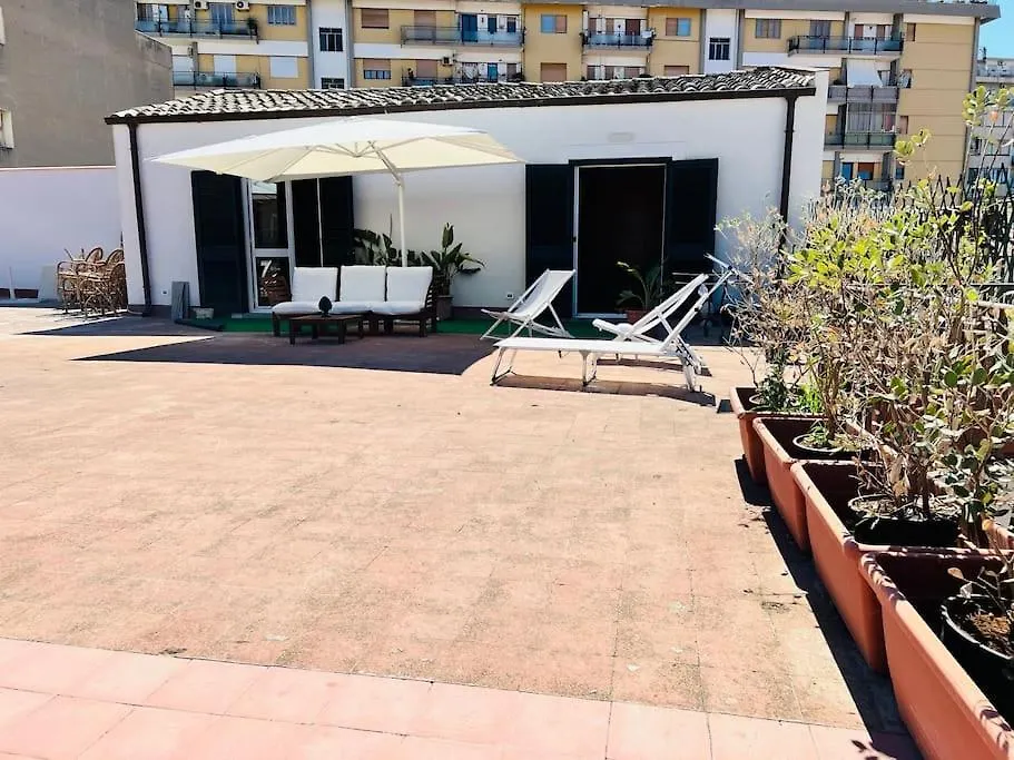 Loft Palermo Centro Con Terrazzo. Free Parking Villa